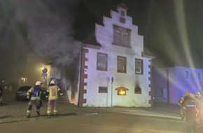 Polizeidirektion Landau: POL-PDLD: Brand eines Einfamilienhauses