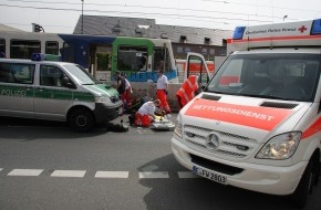 Feuerwehr Essen: FW-E: Ältere Dame lebensgefährlich verletzt