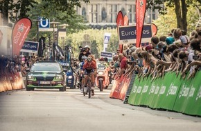 Skoda Auto Deutschland GmbH: SKODA erneut Hauptsponsor und Fahrzeugpartner bei den EuroEyes Cyclassics Hamburg (FOTO)