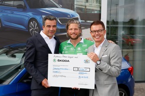 SKODA übergibt Spendenscheck im Rahmen der Tour der Hoffnung (FOTO)