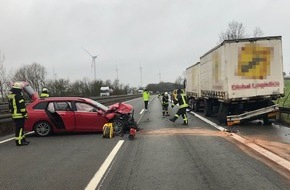 Polizei Bielefeld: POL-BI: A44 nach Auffahrunfall zeitweise gesperrt