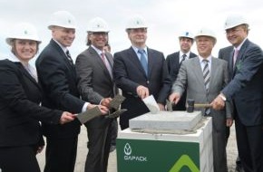 IMG - Investitions- und Marketinggesellschaft Sachsen-Anhalt mbH: Zeremonie mit Ministerpräsident Dr. Reiner Haseloff zum Auftakt der Bauarbeiten (mit Bild)