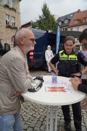 LPI-NDH: &quot;Coffee with a cop&quot; - geselliger Austausch zwischen Bürgern und Polizei - Prävention im Fokus