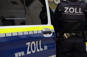Hauptzollamt Braunschweig: HZA-BS: Gewehr hinter dem Sitz, Drogen darunter