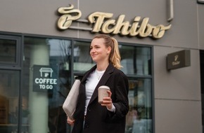 reCup GmbH: Gemeinsam für Mehrweg: Tchibo setzt in Österreich auf RECUP-Mehrwegpfandsystem