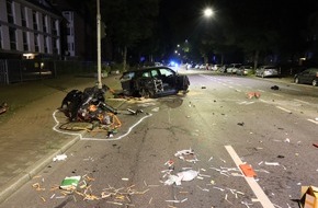 Polizei Düsseldorf: POL-D: Vennhausen - Spektakulärer Verkehrsunfall - Mehrfach überschlagen - Trunkenheitsfahrt - Blutprobe - Führerschein sichergestellt - Hoher Sachschaden