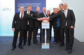 Innogy SE: Weltpremiere in Essen: RWE integriert erstmalig Supraleiterkabel in Stromnetz / Konzern testet mit Partnern innerstädtische Stromversorgung der Zukunft / Ministerpräsidentin Kraft: Hohe Bedeutung für NRW