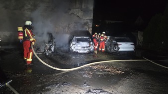Polizeiinspektion Hameln-Pyrmont/Holzminden: POL-HM: Drei Autos in Hameln-Innenstadt in Brand geraten - Polizei geht von Brandstiftung aus