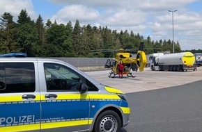 Polizeidirektion Neum&uuml;nster: POL-NMS: 260714-1- PD NMS-Polizeieinsatz der besonderen Art- Babygl&uuml;ck auf dem Rastplatz