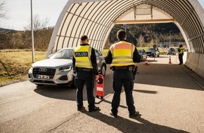 Bundespolizeidirektion München: Bundespolizeidirektion München: Fahndungstreffer, gefälschte Papiere und unerlaubte Einreisen/ Bundespolizei am Grenztunnel erfolgreich