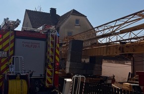 Feuerwehr Detmold: FW-DT: Technische Hilfeleistung - Eingeklemmte Person