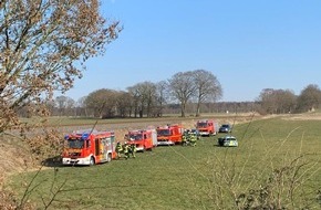 Freiwillige Feuerwehr Gemeinde Schiffdorf: FFW Schiffdorf: Flächenbrand sorgt für Einsatz der Feuerwehr