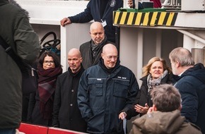 Feuerwehr Rostock: Feuerwehr Rostock: Vorbereitung auf den Tag des Bevölkerungsschutzes 2025 - Unterzeichnung der Kooperationsvereinbarung in Rostock