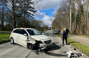 Feuerwehr Bottrop: FW-BOT: Verkehrsunfall im Fuhlenbrock