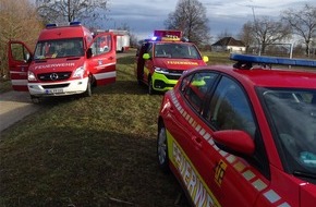 Freiwillige Feuerwehr Reichenau: FW Reichenau: Person aus dem Ententeich gerettet, Reichenau-Lindenb&uuml;hl, 03.02.2026
