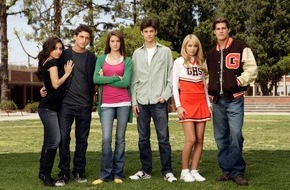sixx: Erste Liebe, Sex und eine ungewollte Schwangerschaft - "The Secret Life of the American Teenager" ab 8. Januar 2012, sonntags, um 15.45 Uhr auf sixx (mit Bild)