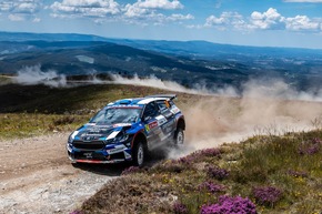Rallye Portugal: Gus Greensmith und Beifahrer Jonas Andersson fahren auf das WRC2-Podium