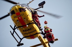 ADAC SE: Imsweiler ADAC Luftrettung trainiert mit Rettungswinde