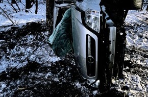 Polizei Minden-L&uuml;bbecke: POL-MI: Drei Verletzte nach Verkehrsunfall in Rahden