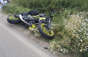 Polizeidirektion Ludwigshafen: POL-PDLU: Mutterstadt: Verkehrsunfall - Motorrad kollidiert mit abbiegendem Auto