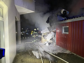 KFV Bodenseekreis: Brand im Döner-Imbiß - Feuerwehr verhindert Übergreifen auf Wohnhaus