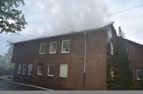 Polizeiinspektion Celle: POL-CE: Wathlingen - Dachstuhl brennt