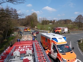 FW-DT: Verkehrsunfall mit zwei verletzten Personen