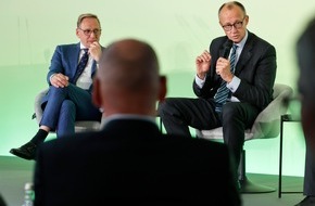 Deutscher Raiffeisenverband: Friedrich Merz beim Deutschen Raiffeisentag 2024: / DRV-Präsident Holzenkamp: "Wir brauchen eine Kultur der Zusammenarbeit"