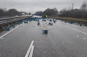 Polizeiinspektion Verden / Osterholz: POL-VER: +Lkw verliert Wasserkisten++Zigarettenautomaten aufgebrochen++Pkw landet auf Dach - Fahrer bleibt unverletzt++Pkw beim Ausfahren &uuml;bersehen+