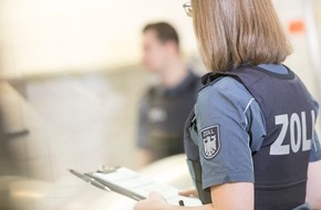 Hauptzollamt N&uuml;rnberg: HZA-N: Schwarzarbeit kommt selten allein / Nach Ermittlungen des N&uuml;rnberger Zolls: Geldstrafen f&uuml;r Schwarzarbeit, illegale Ausl&auml;nderbesch&auml;ftigung und Sozialleistungsmissbrauch in Restaurants
