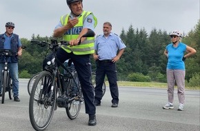 Polizei Bielefeld: POL-BI: Zweiradkontrollen und ein Pedelec-Training für Senioren