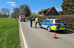 Polizeiinspektion Nienburg / Schaumburg: POL-NI: Unfall mit Vollsperrung und hohem Sachschaden
