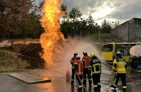 F&uuml;rstentum Liechtenstein: Feuerwehr - Weiterbildungskurs Offiziere in Vaduz