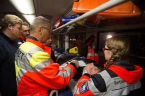 RKiSH: 40 Verletzte bei Zugunglück auf der Rendsburger Eisenbahnbrücke - Rettungskräfte proben den Ernstfall