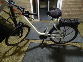 POL-IZ: 251223.3 Meldorf: Mutma&szlig;liches Stehlgut sichergestellt - Polizei bittet um Hinweise