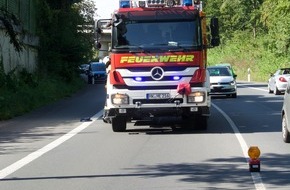 Freiwillige Feuerwehr Menden: FW Menden: PKW-Brand auf der Westtangente