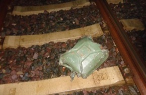 Bundespolizeiinspektion Hannover: BPOL-H: Zeugenaufruf: Gefährlicher Eingriff in den Bahnverkehr bei Northeim
