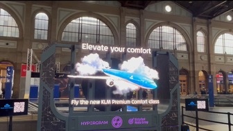 Hingucker in 3-D: die neue Premium Comfort Class von KLM im HB Zürich