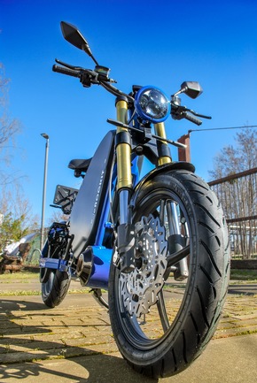 Pedal-operated electric motorcycle: World première of the new eROCKIT