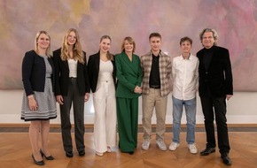 Children for a better World e.V.: Engagierte Jugendliche aus Wölfersheim mit dem CHILDREN JUGEND HILFT Preis in Berlin geehrt