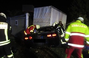 Feuerwehr Mülheim an der Ruhr: FW-MH: Schwerer Verkehrsunfall mit einer Corvette
