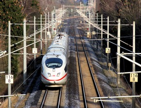 Die Deutsche Bahn stellt für Journalisten eine Auswahl an honorarfreien Pressebildern zur Verfügung (BILD)