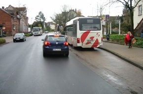 Polizeiinspektion Hameln-Pyrmont/Holzminden: POL-HOL: Polizei registriert immer noch: Zu schnelles Vorbeifahren an haltenden Bussen