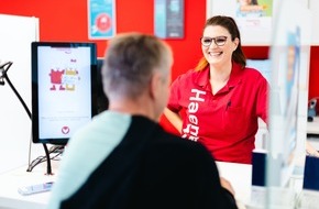 Haema Blutspendedienst: Haema feiert Spenderinnen und Spender am Weltblutspendetag und ruft zur Spende auf / Blutspenden als Heldentat im Alltag