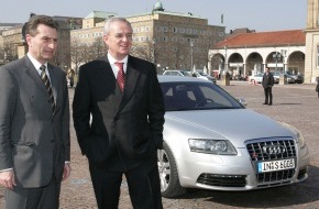 Audi AG: Günther H. Oettinger testet sportliches Topmodell der A6-Modellreihe: Ministerpräsident im neuen Audi S6 unterwegs
