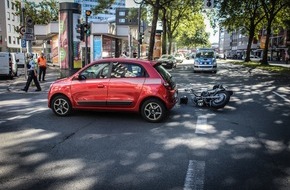 Polizei Bochum: POL-BO: Abbiegeunfall: Motorrollerfahrer (62) kommt ins Krankenhaus