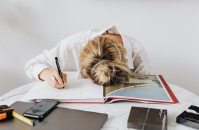 Viral Happiness: Raus aus dem Urlaub, rein ins Tief? 5 Tipps gegen das Post-Holiday-Syndrom