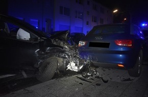 Polizei Mönchengladbach: POL-MG: Betrunkener verursacht Verkehrsunfall mit hohem Sachschaden