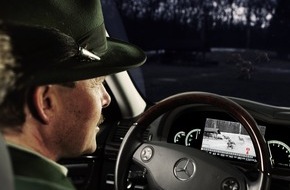 Robert Bosch GmbH: Kein Jägerlatein: Nachtsichtassistent von Bosch macht die Nacht zum Tag