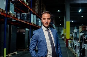 Elvinci.de GmbH: Das Retourenmanagement der Zukunft: Konstantinos Vasiadis verrät, wie das Geschäft mit der B-Ware gewinnbringend wird
